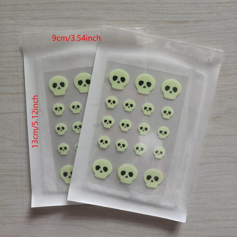 Pumpkin Fluorescent Acne Pimple Patch, 18pcs Halloween Party Acne Pimple Patch for Face, Covers Blemishes acne, Halloween Decor