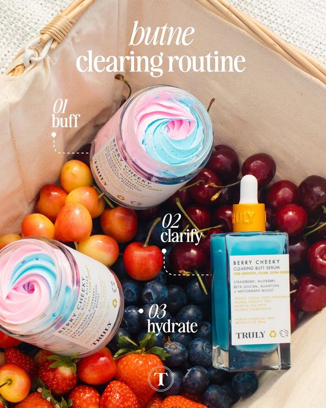 Berry Cheeky Clearing Polish